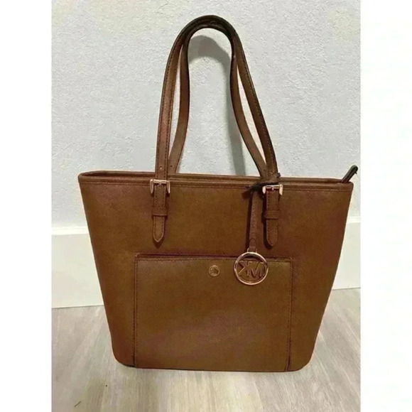 Michael Kors Handbags - Michael Michael Kors  JET‎ SET ITEM LARGE TOP ZIP POCKET TOTE